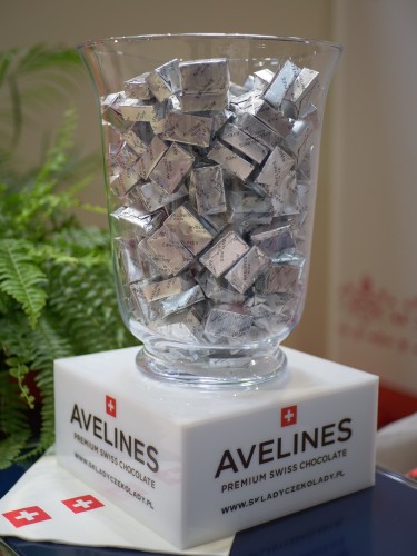 Avelines dark wzon.jpg